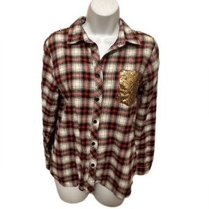 E2‎ clothing top